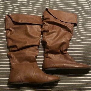 Dressy brown flat boots